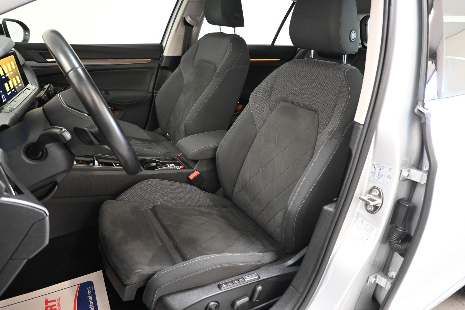 VW Golf VIII eHybrid DSG