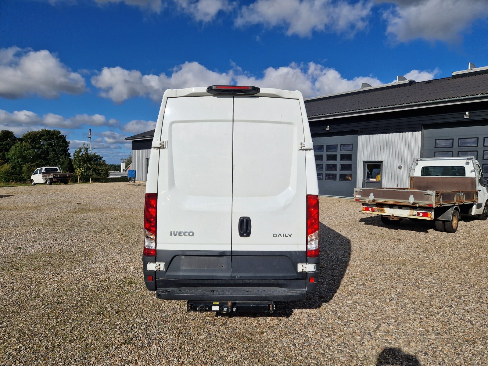 Billede af Iveco Daily 3,0 35S18 12m³ Van AG8