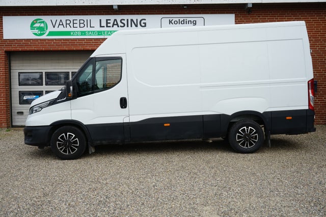 Iveco Daily 2,3 35S16 12m³ Van AG8