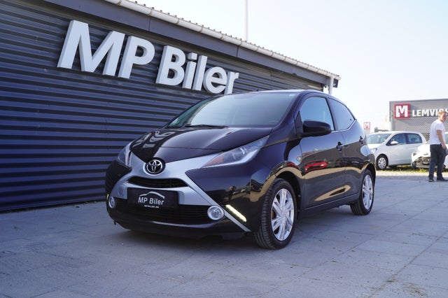 Toyota Aygo 1,0 VVT-i x-black