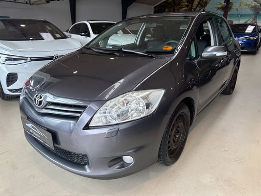 Toyota Auris T2 Benzin drivmiddel 143000 Km. 2010 Modelår