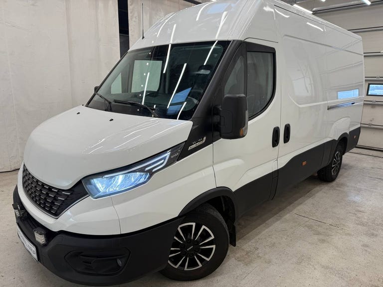 Iveco Daily 35S16 12m³ Van AG8