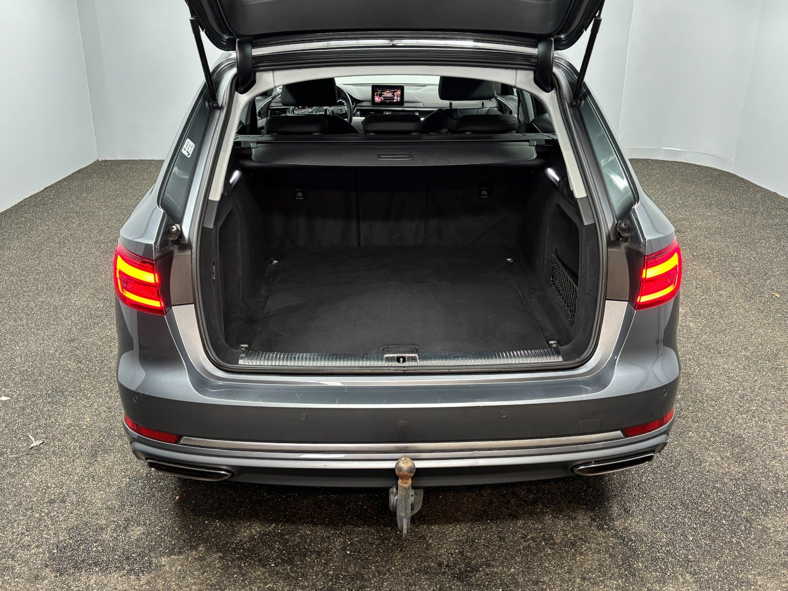 Billede af Audi A4 40 TFSi Sport Prestige Avant S-tr.