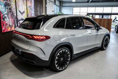 Mercedes EQE350 SUV