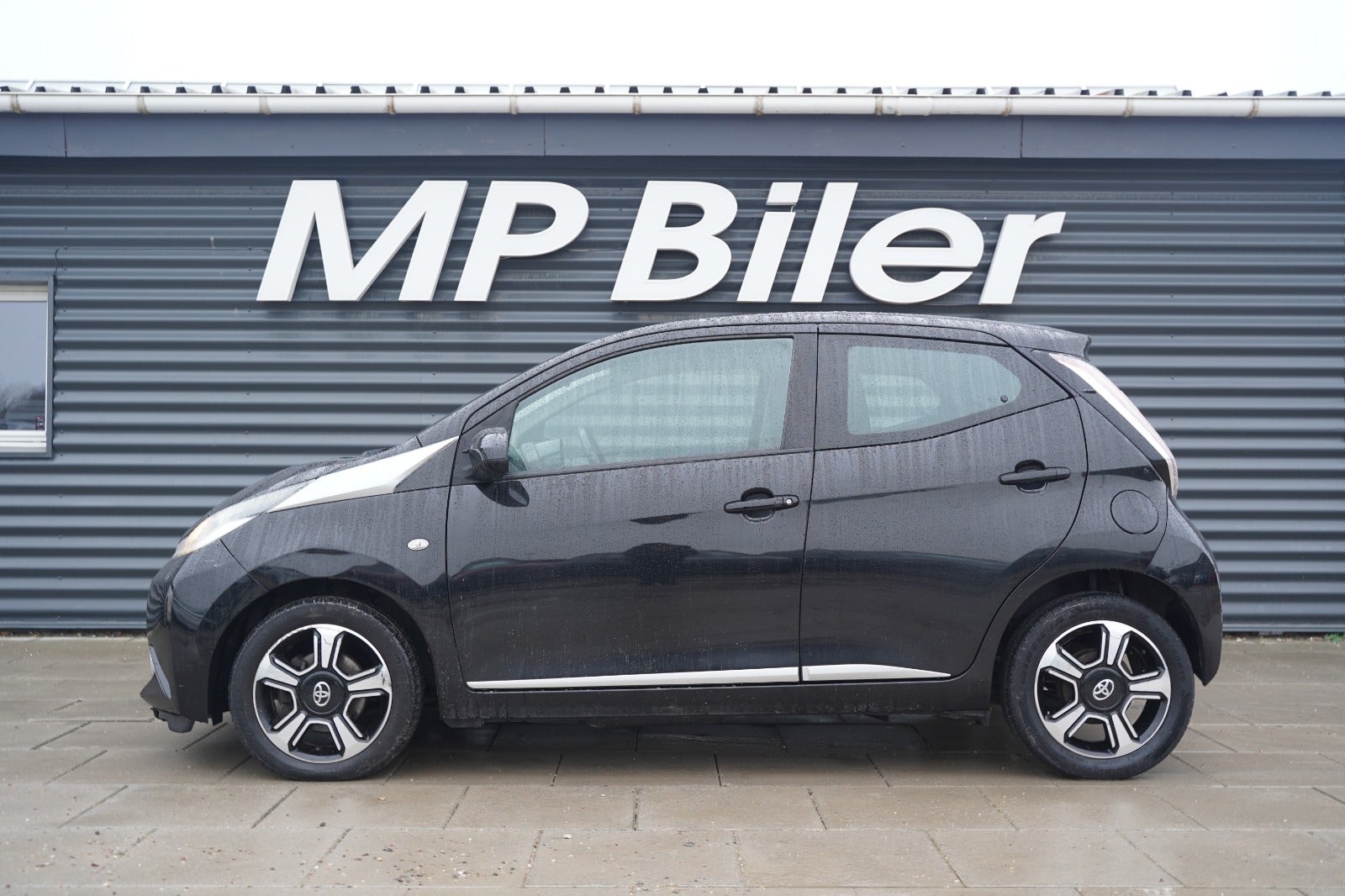 Billede af Toyota Aygo 1,0 VVT-i x-black