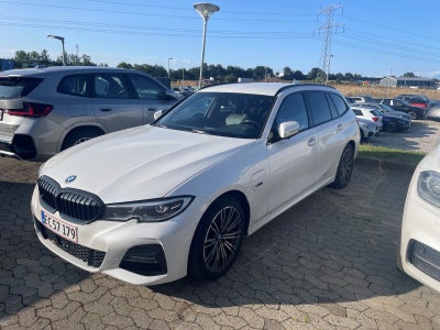 BMW 330e 2,0 Touring M-Sport aut. 5d