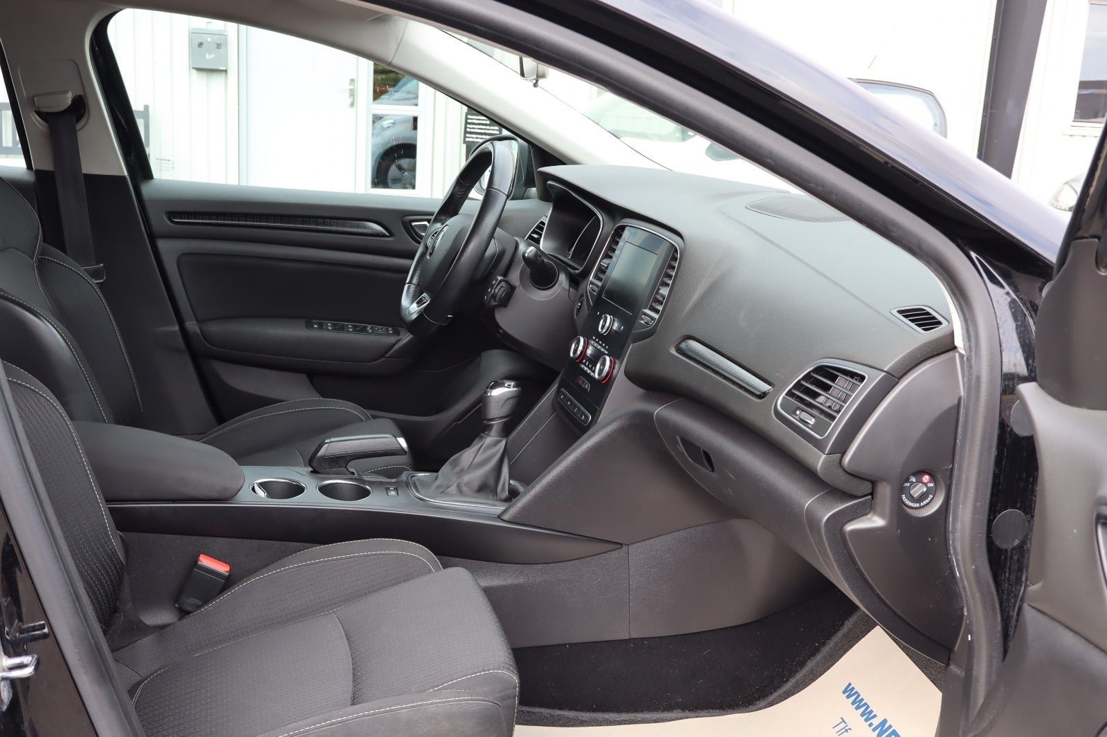 Billede af Renault Megane IV 1,2 TCe 100 Zen Sport Tourer