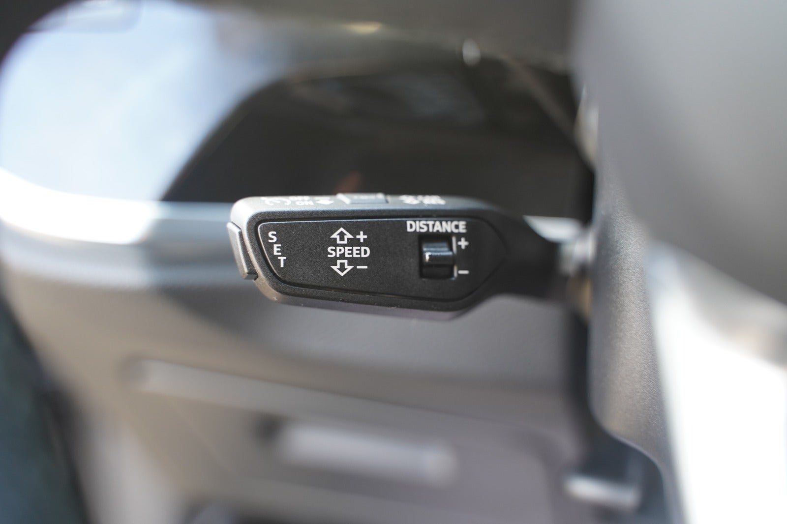 Billede af Audi Q3 45 TFSi e Attitude plus S-tr.