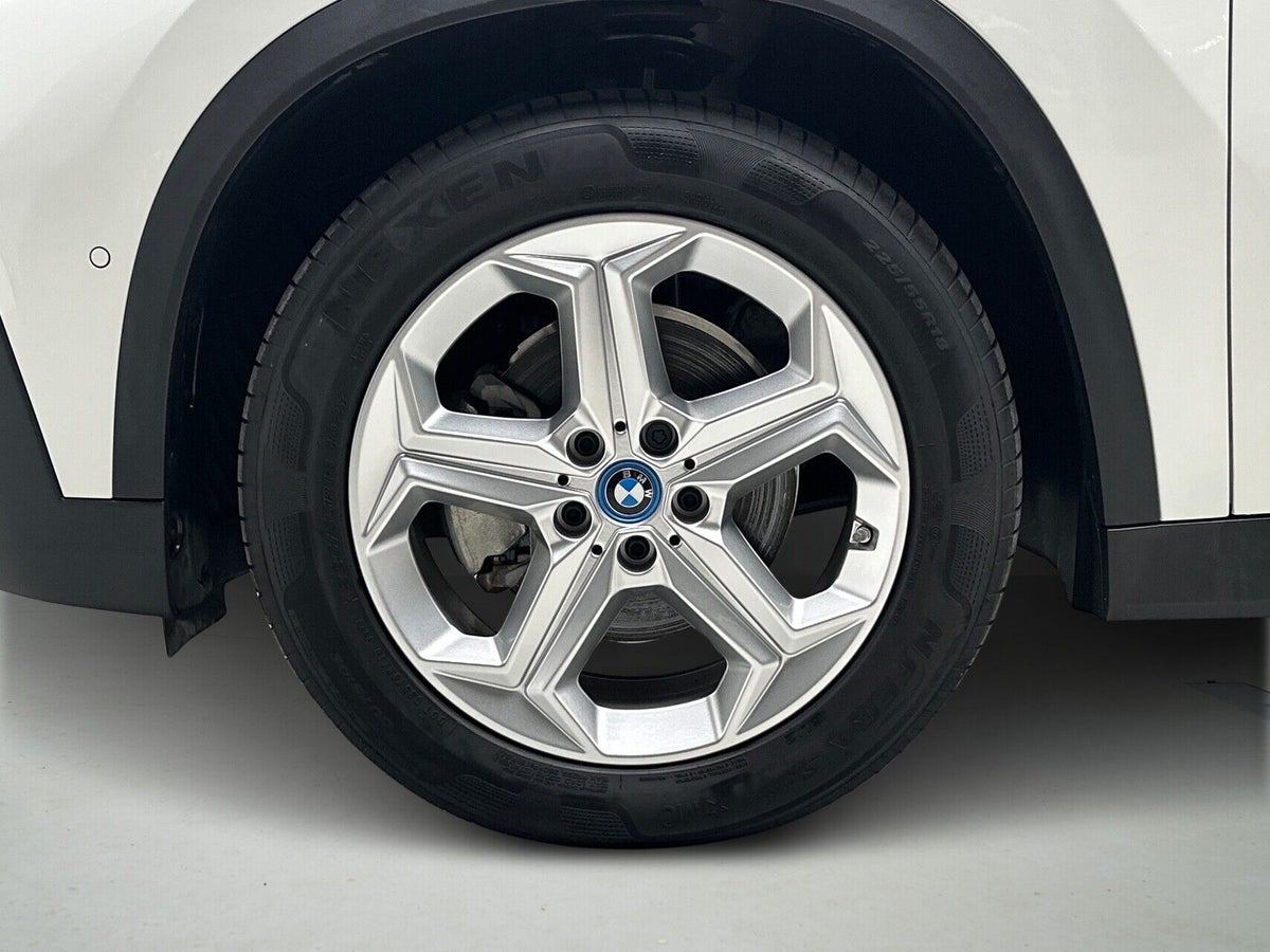 BMW iX1 eDrive20 X-Line billede 8