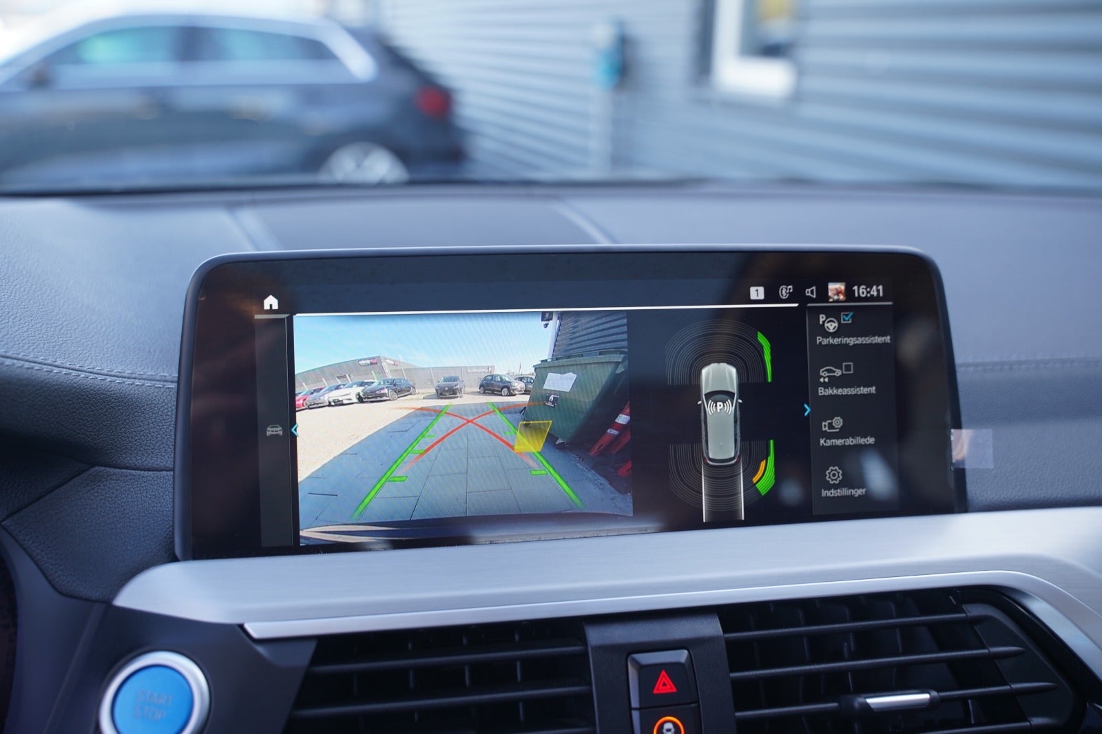 Billede af BMW iX3  Charged