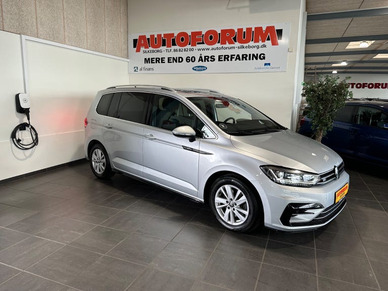 VW Touran TSi 150 R-line DSG Van