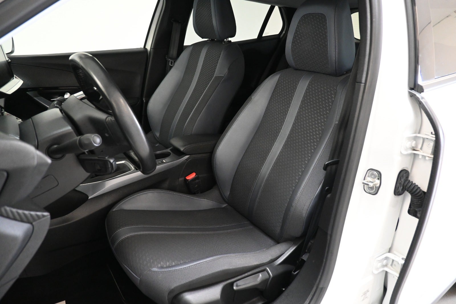 Peugeot 2008 PureTech 130 Evolution
