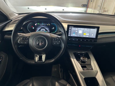 MG MG5 Luxury