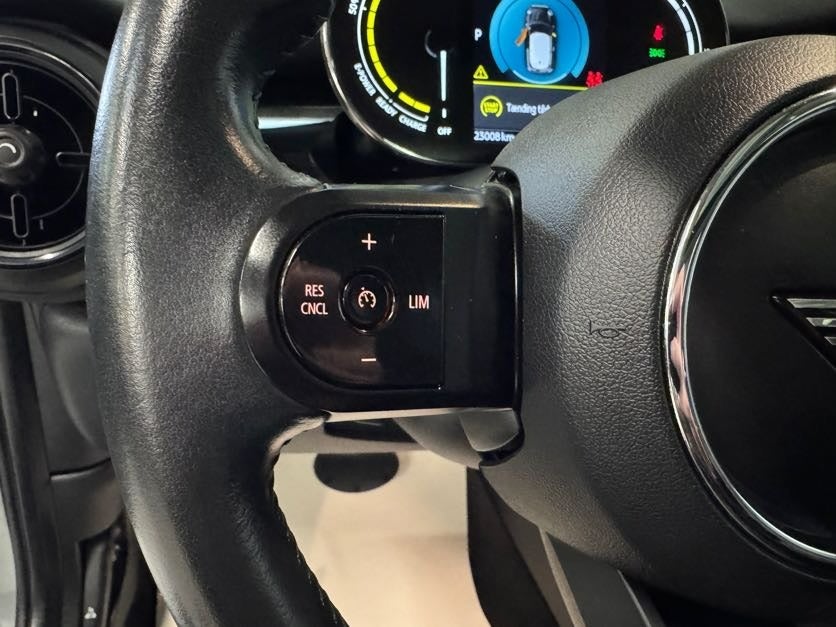 MINI Cooper SE Camden Edition