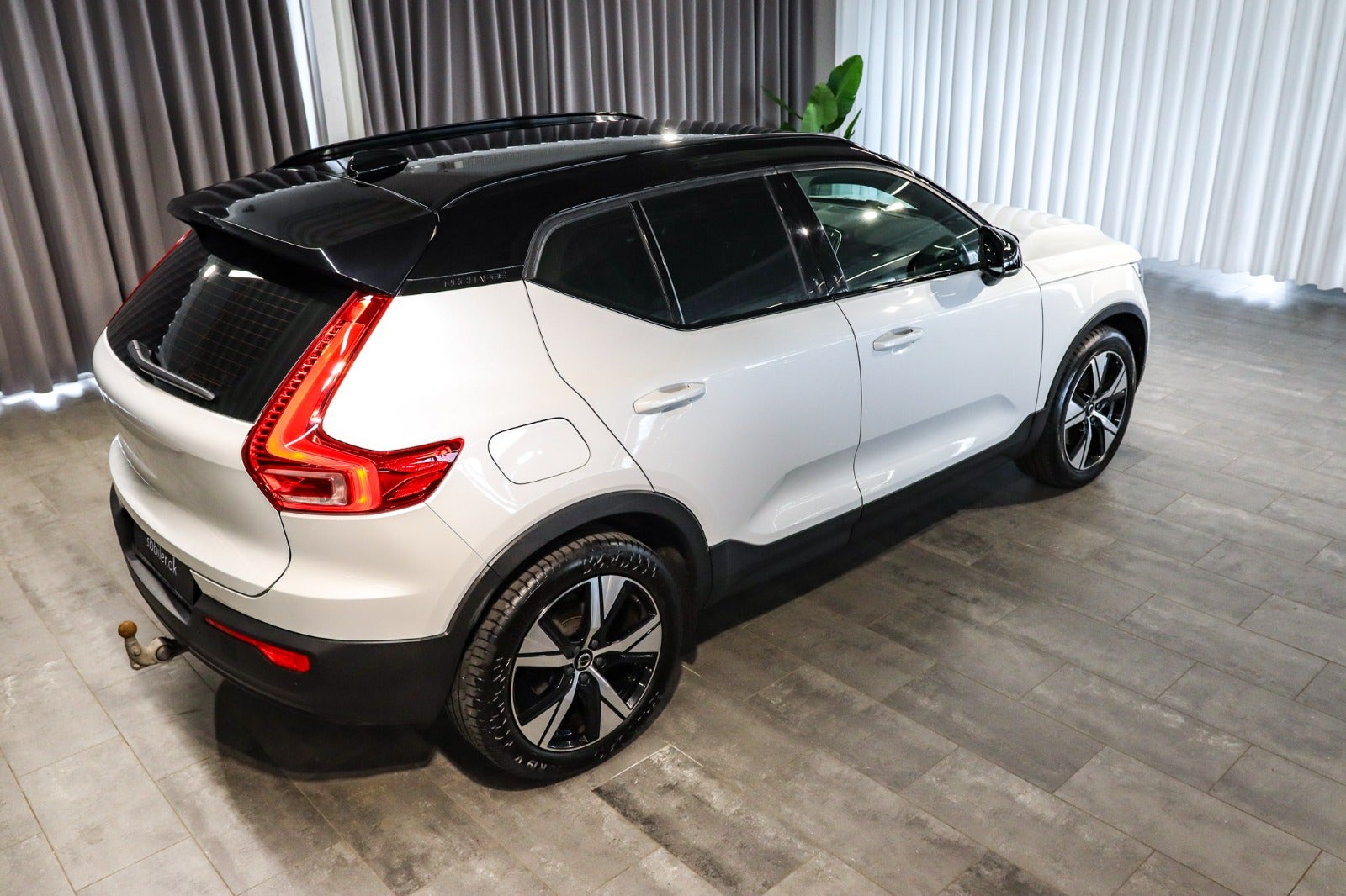 Billede af Volvo XC40 1,5 T5 ReCharge R-Design aut. Van