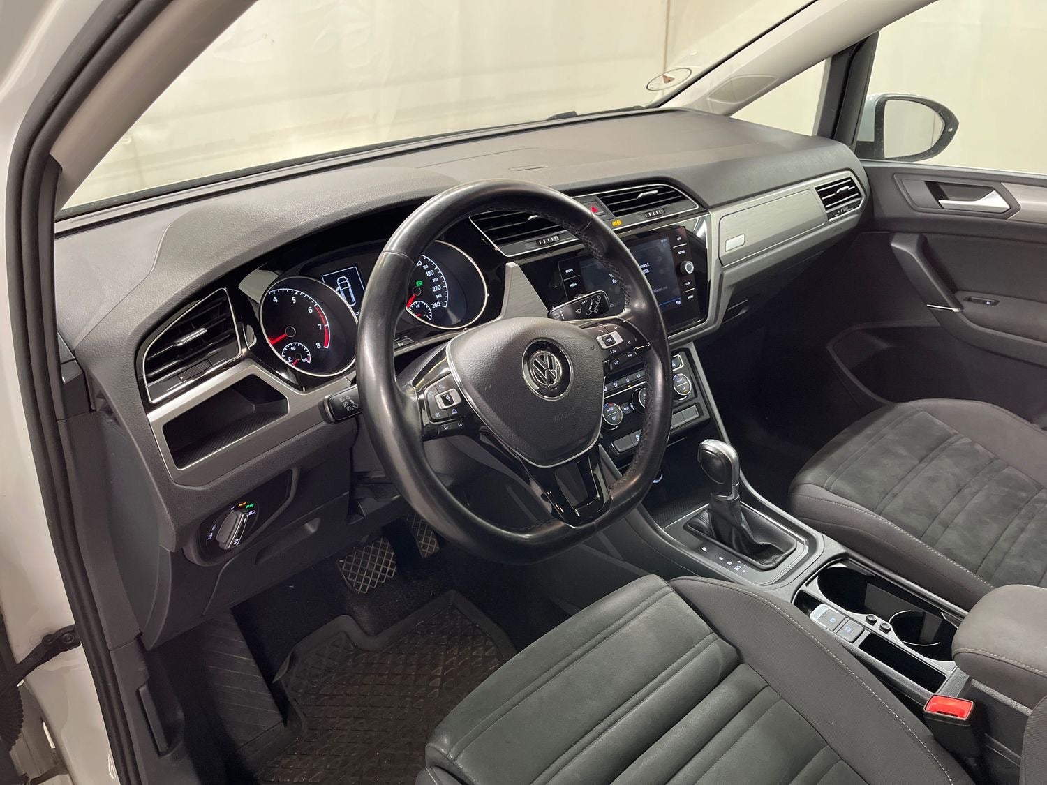 VW Touran TSi 150 Highline DSG 7prs