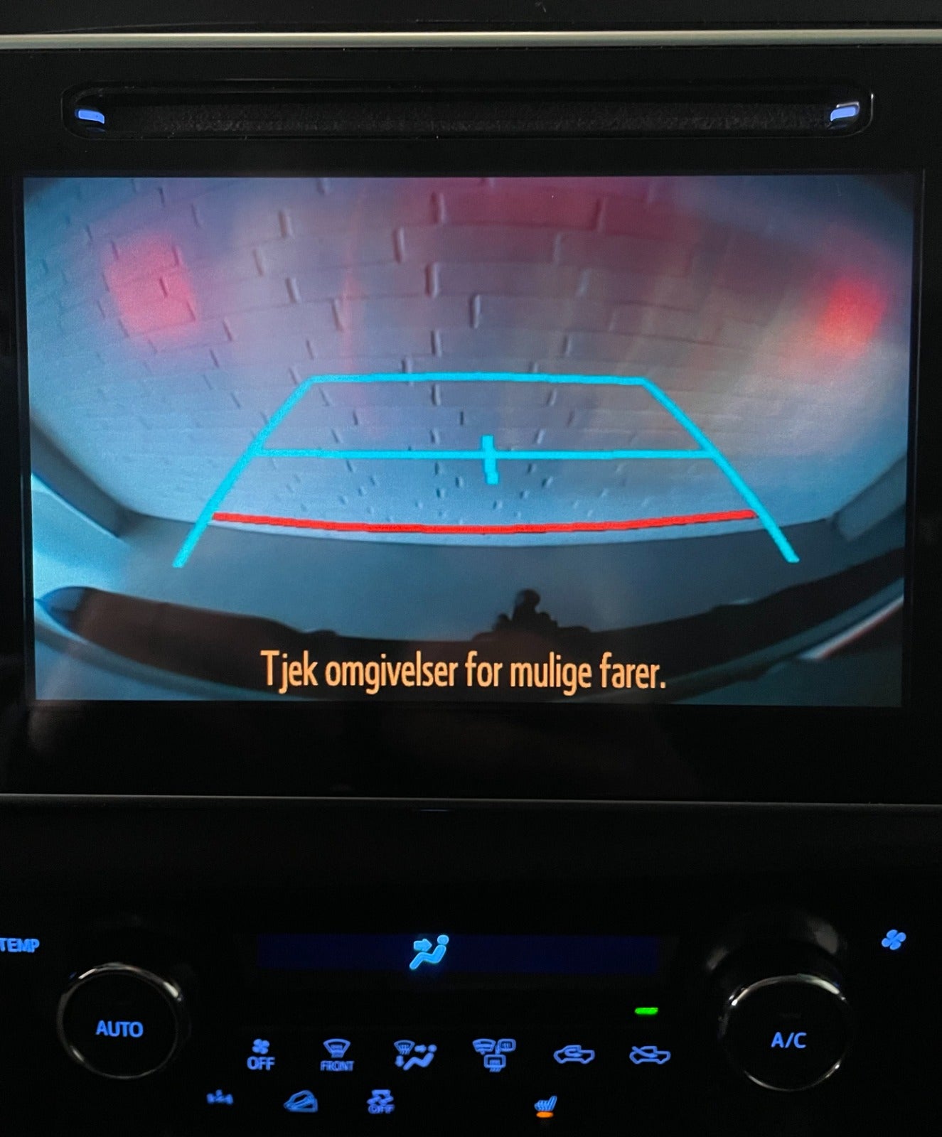 Billede af Toyota HiLux 2,4 D-4D 150 T3 Db.Kab aut. 4x4