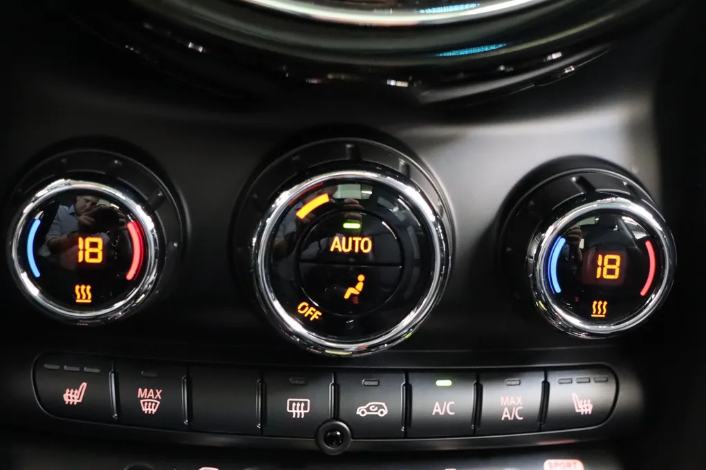 MINI Cooper SE Camden Edition