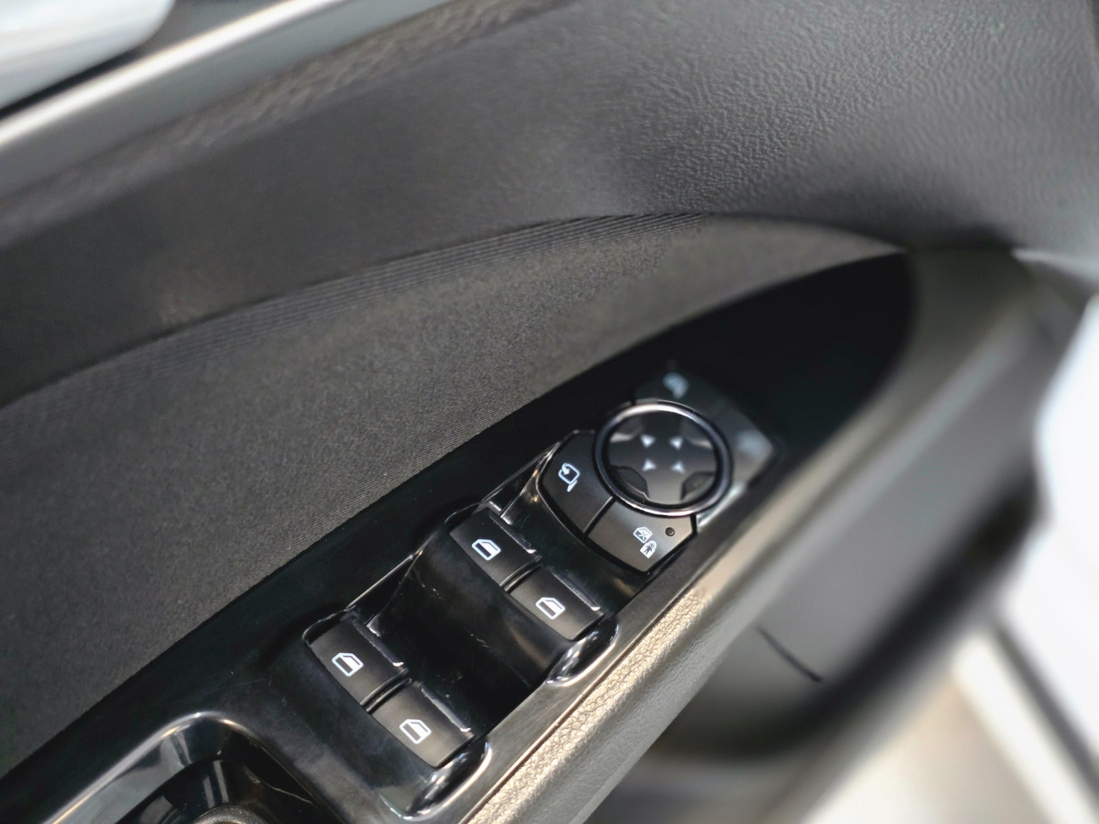 Billede af Ford Mondeo 1,5 EcoBoost Titanium stc. aut.