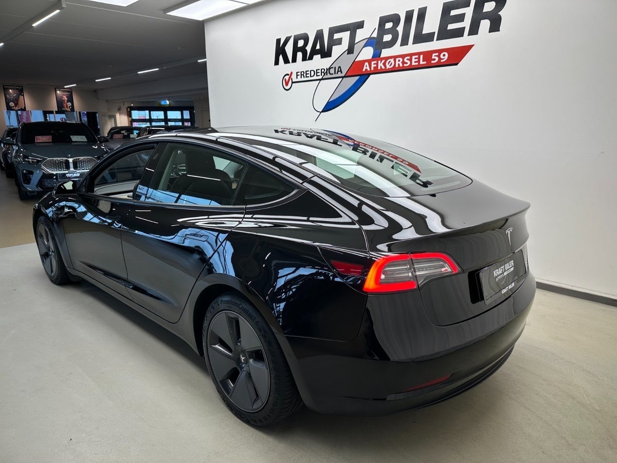 Billede af Tesla Model 3  Standard Range+ RWD