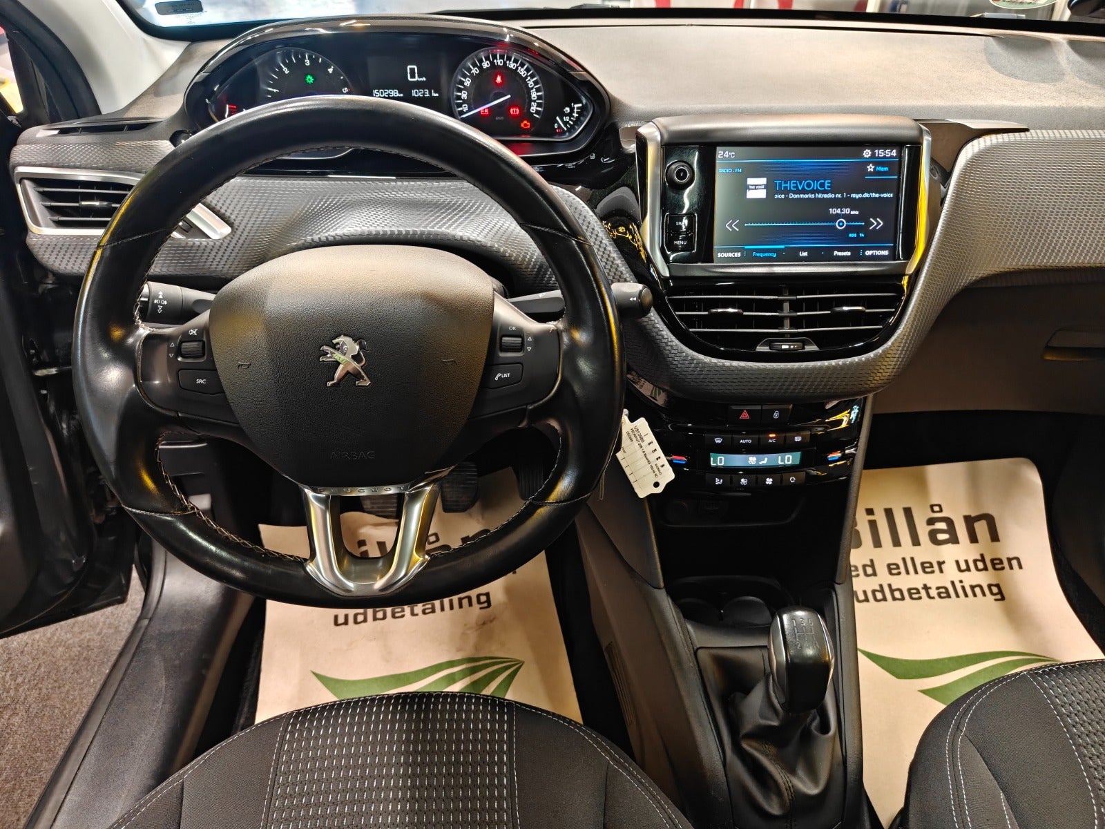 Billede af Peugeot 208 1,6 BlueHDi 100 Allure Sky