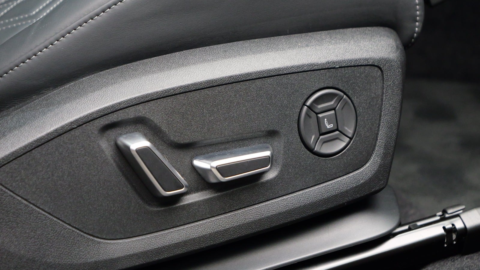 Audi SQ6 e-tron quattro
