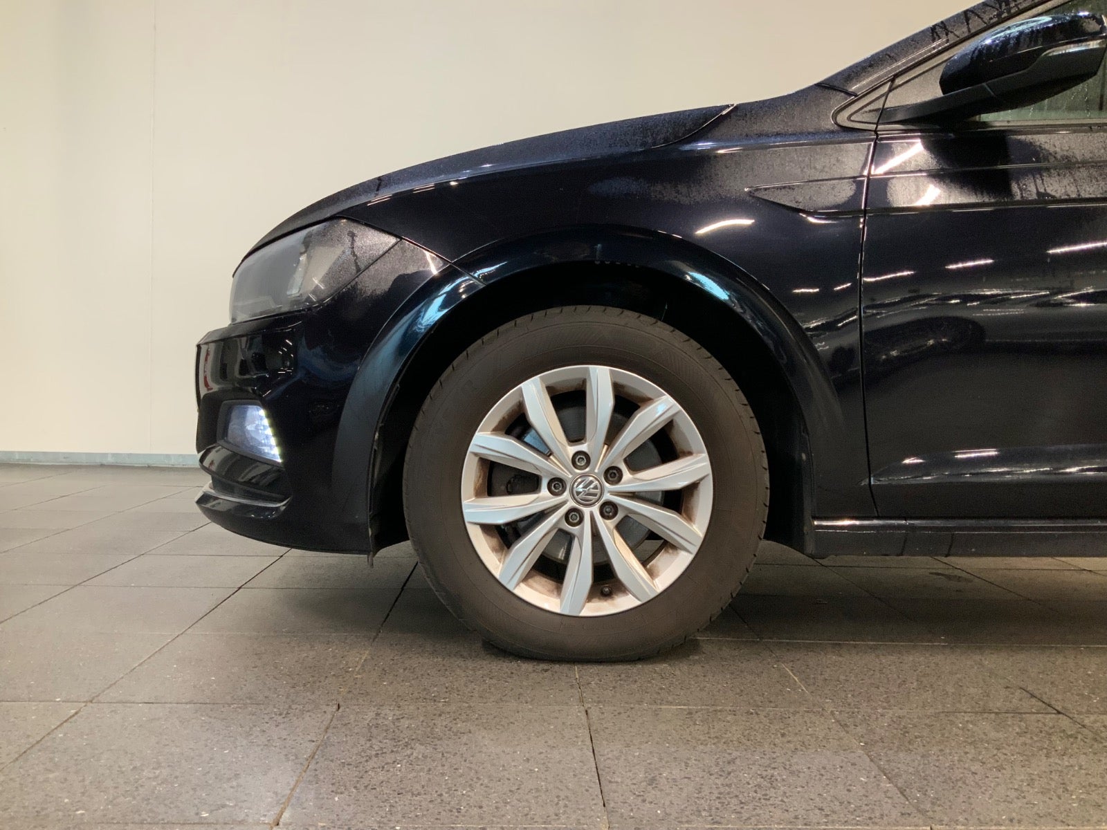 VW Polo (3/8)
