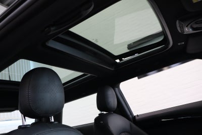 MINI Cooper SE Yours