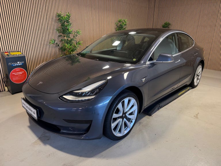 Tesla Model 3 Long Range RWD