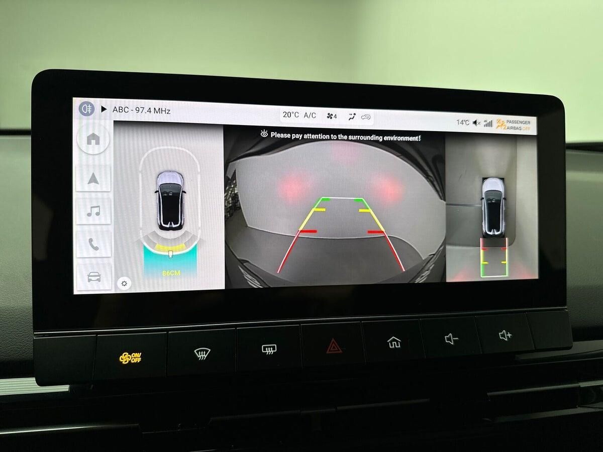 MG 4 Luxury billede 16