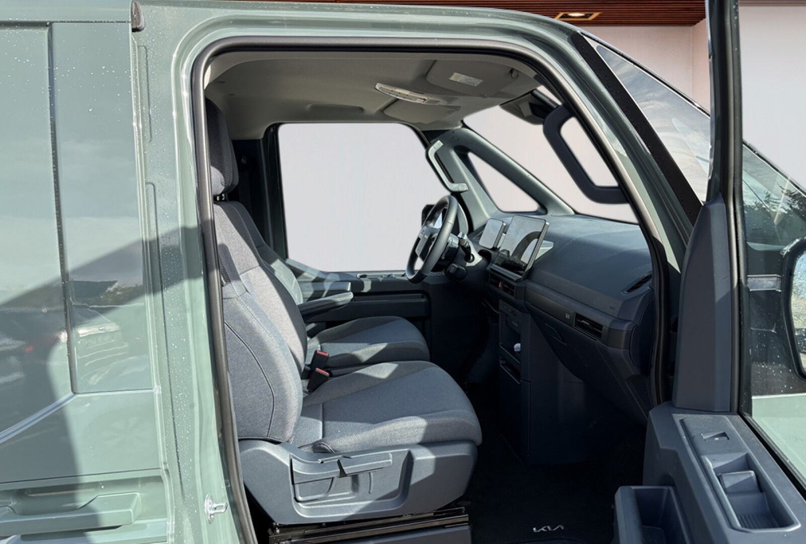 Kia PV5 Cargo L1H1 Long Range Work Pro