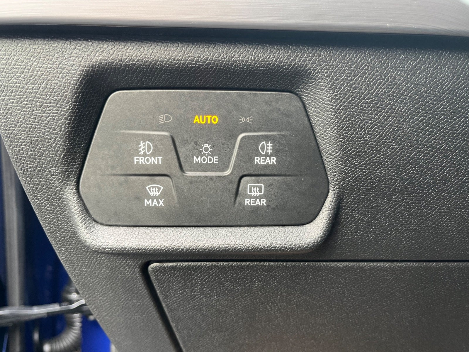 Billede af Seat Leon 1,5 eTSi 150 FR Sportstourer DSG