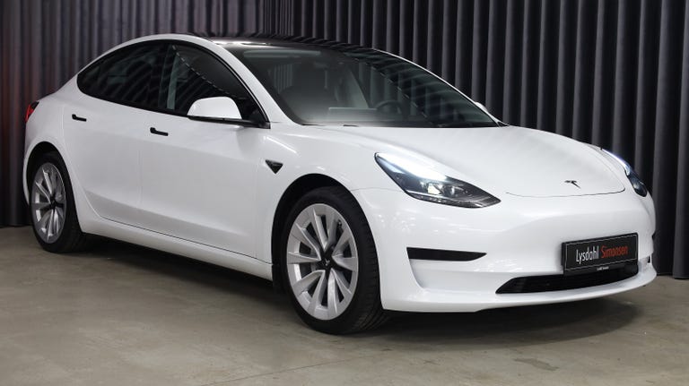 Tesla Model 3 Standard Range+ RWD