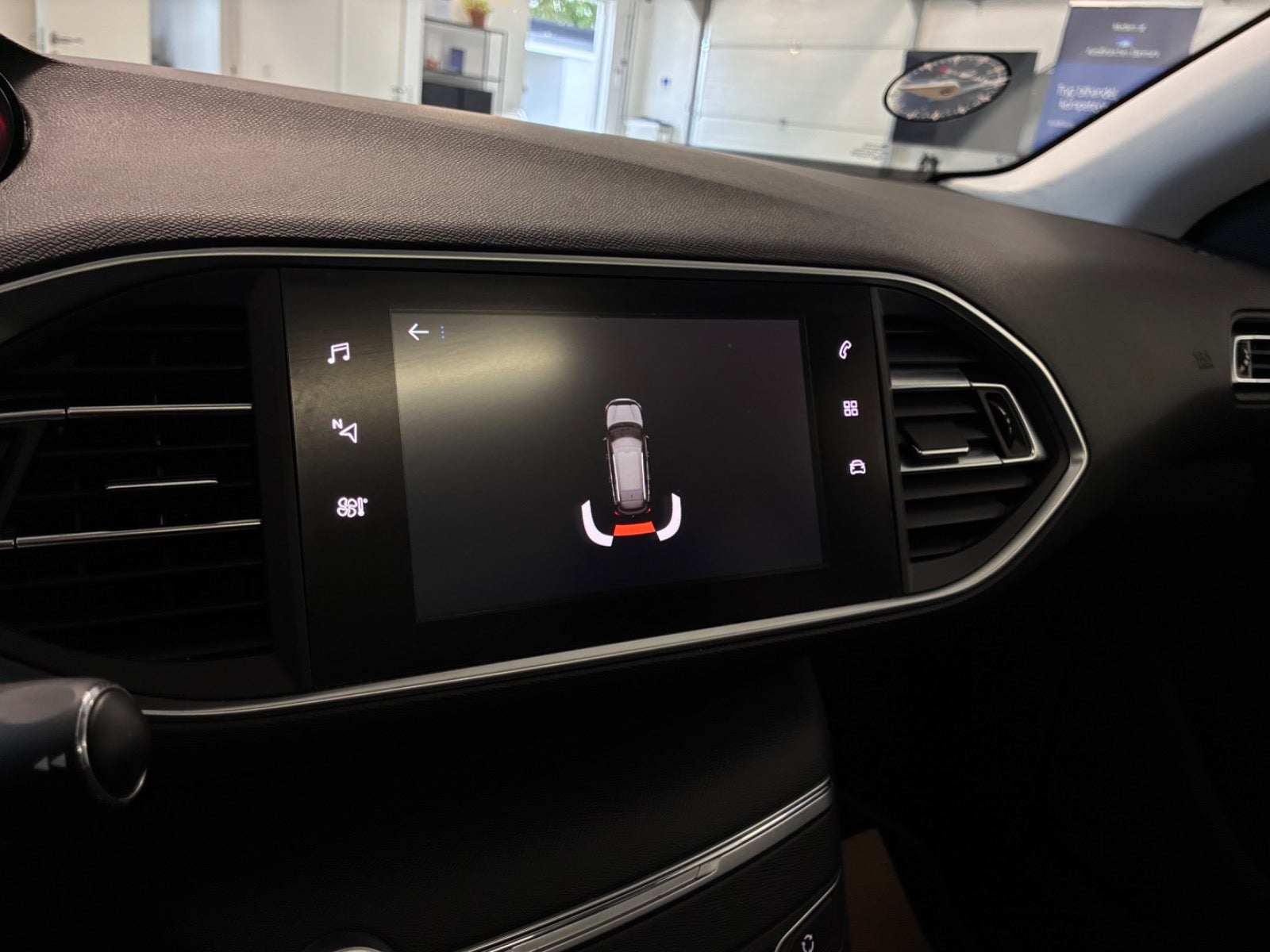 Billede af Peugeot 308 1,5 BlueHDi 130 Selection Sky SW EAT8
