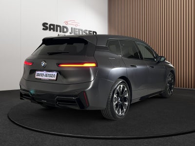 BMW iX xDrive45 M-Sport