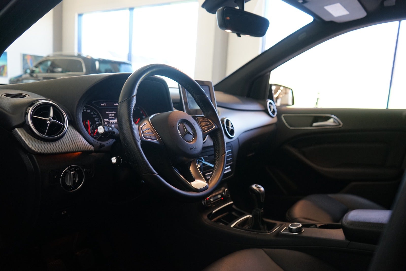 Mercedes B180