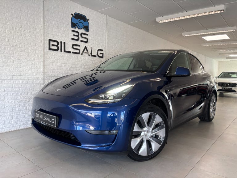 Tesla Model Y Long Range AWD