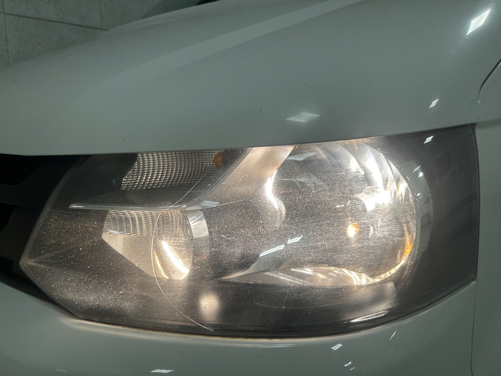 Billede af VW Transporter 2,0 TDi 140 Kassevogn kort