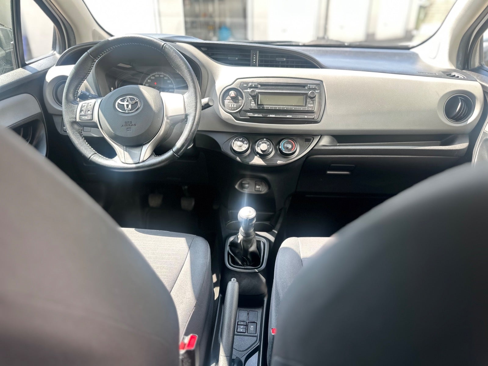 Billede af Toyota Yaris 1,0 VVT-i T1 Style