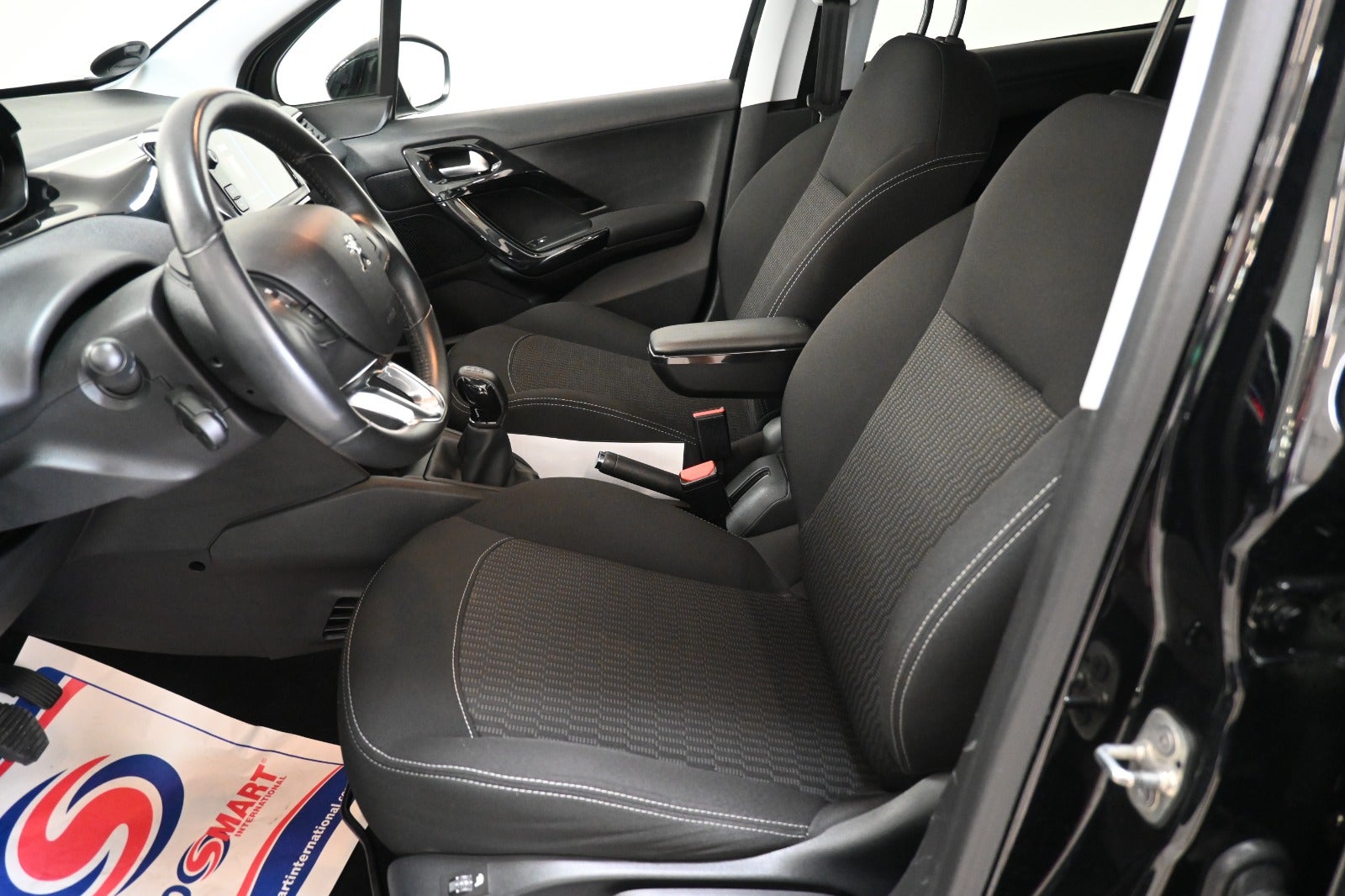 Peugeot 208 PureTech 82 Envy