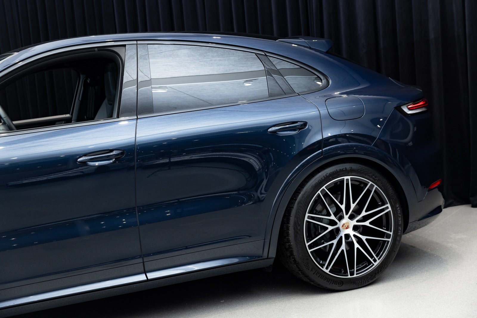 Gallery image 5 of 18