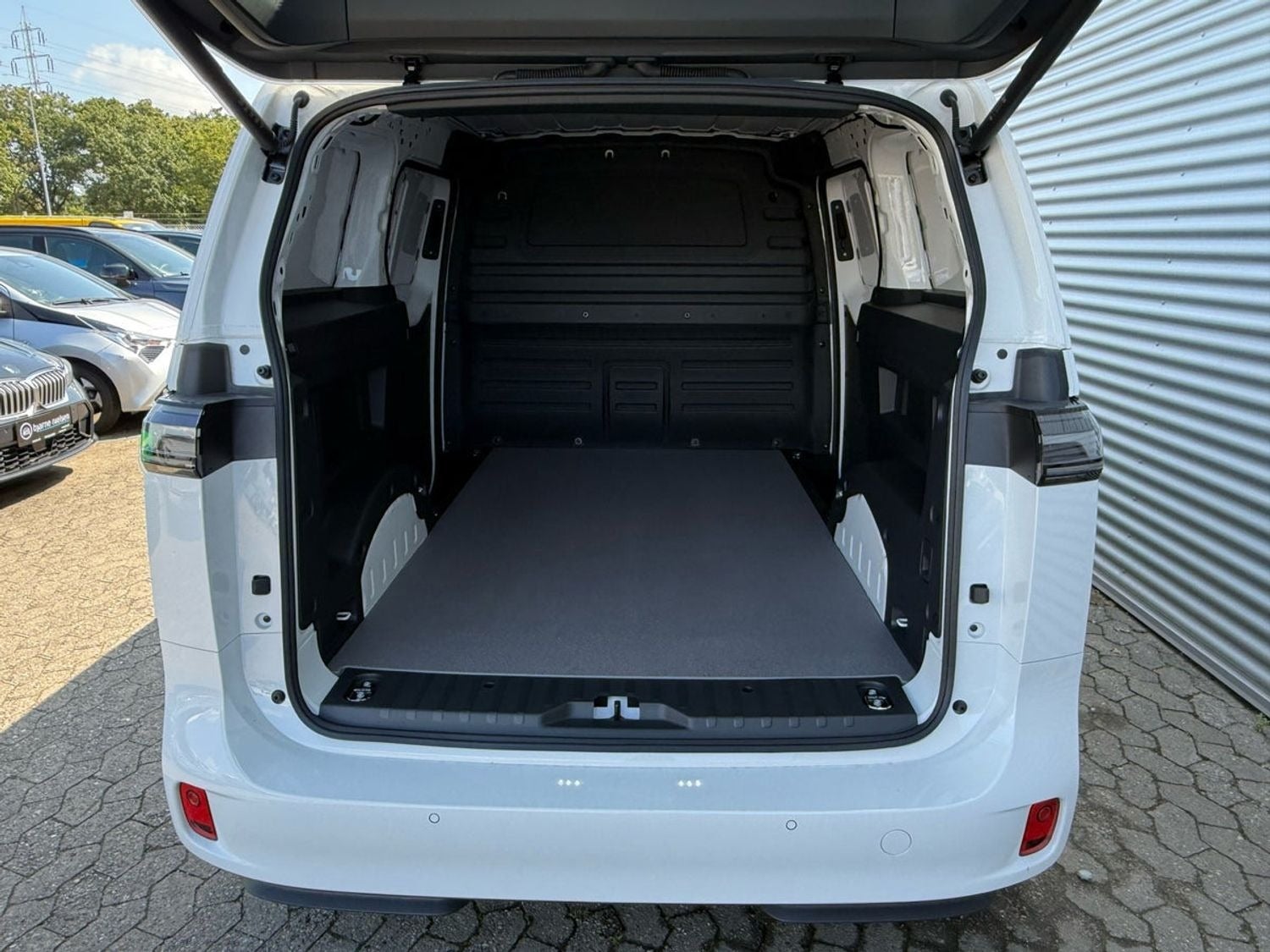 VW ID.Buzz Cargo Pro