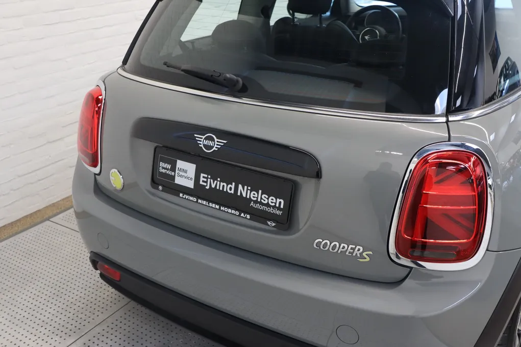 MINI Cooper SE Camden Edition