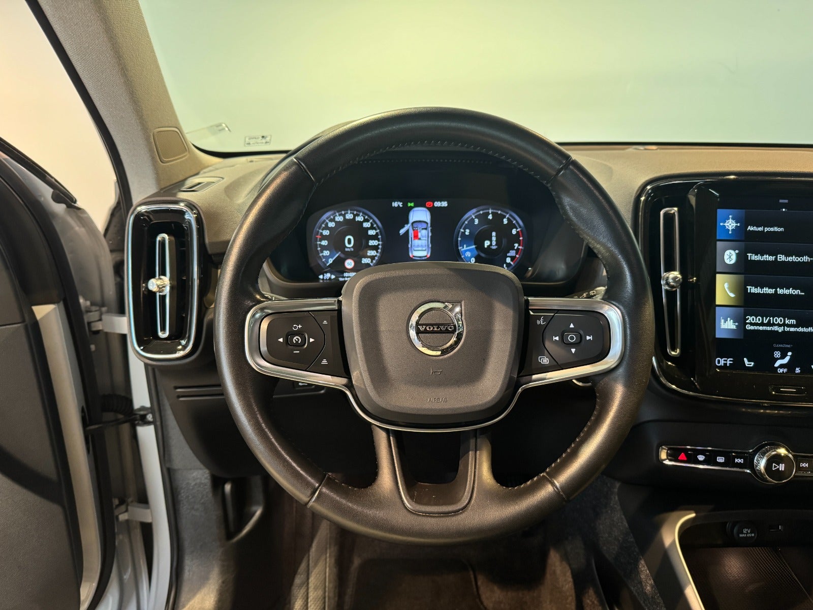 Volvo XC40 2,0 T4 190 Inscription aut. 5d - 13