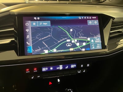 Audi Q4 e-tron 45 quattro Van