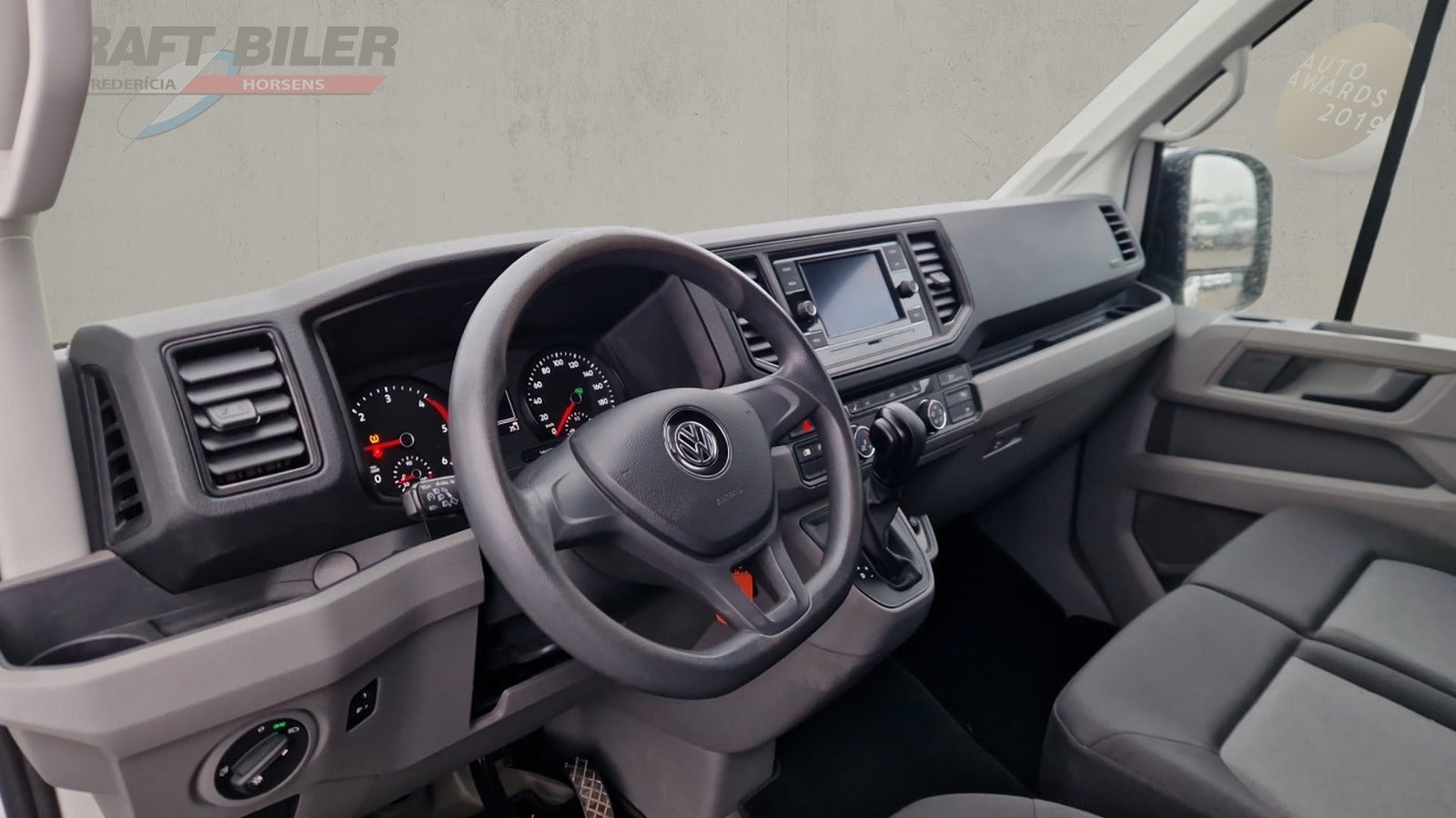 Billede af VW Crafter 35 2,0 TDi 177 Kassevogn L3H2 aut.