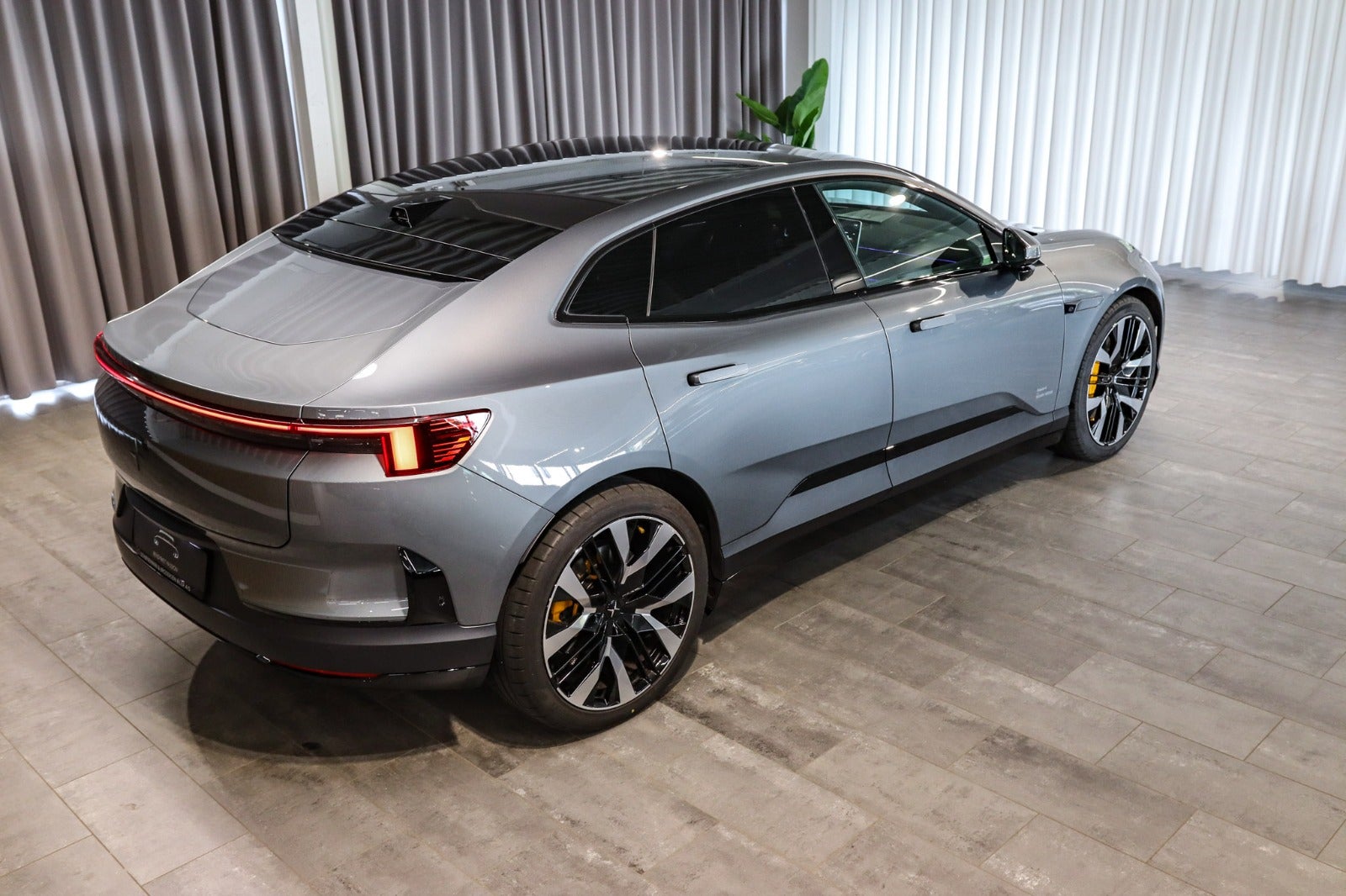 Billede af Polestar 4 Coupé Performance AWD