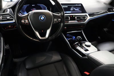 BMW 330e Touring Sport Line aut.