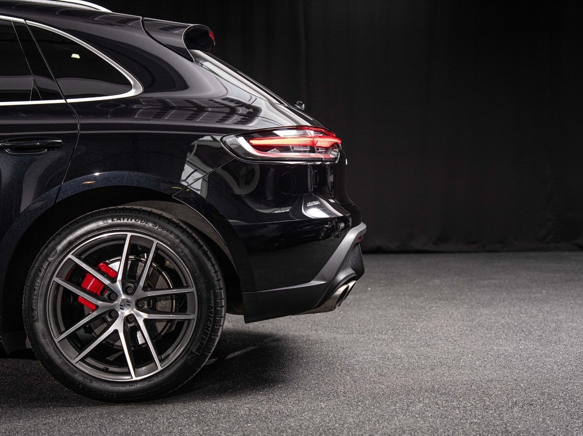 Gallery image 9 of 17