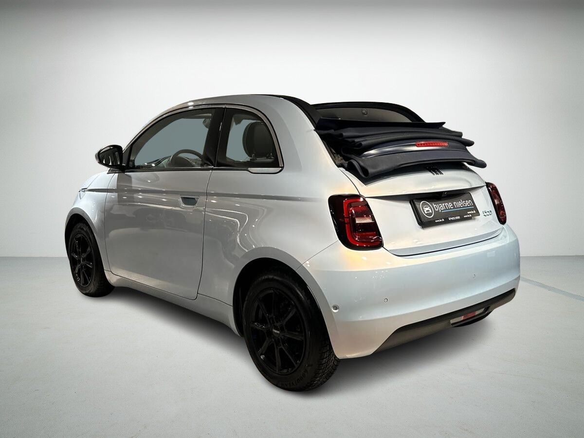 Fiat 500e Passion Cabrio billede 2